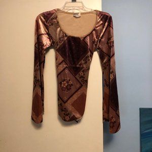 Rave gold peasant top velvet tie back top